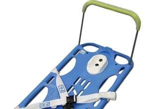 Photo EZ LIFT Rescue
The EZ LIFT uses extendable handles that allow responders to lift from below the knees.
