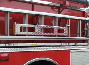 The ROS platform is constructed on an aluminum diamond plate and weighs 16 pounds. The ROS is also rated for 750 pounds.