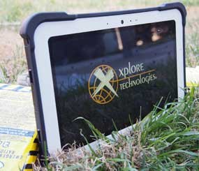 The RangerX tablet uses a rugged display glass and a plastic encased magnesium frame with corner bumpers.