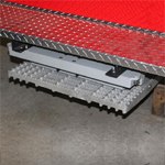 Retractable Vehicle Step – 7-5/8″ Drop
