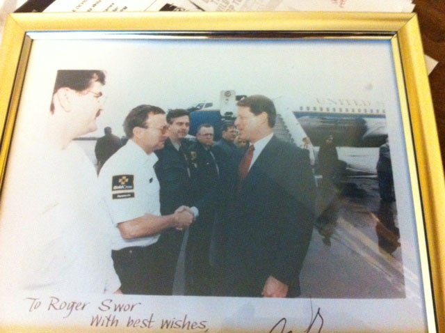 Paramedic Roger Swor greeting Vice President Al Gore