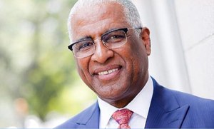 “We are facing an unprecedented crisis as the city descends to a desperate and fragile condition. If the police can’t trust it’s leadership, who can?’' said former mayor and current mayoral candidate William Bell.