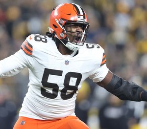 Cleveland Browns defensive tackle Malik McDowell was arrested in Florida on charges of of public exposure, resisting arrest with violence and battery on a law enforcement officer