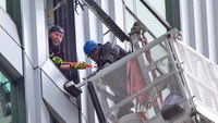 Boston FFs rescue window washers dangling 40 stories in air