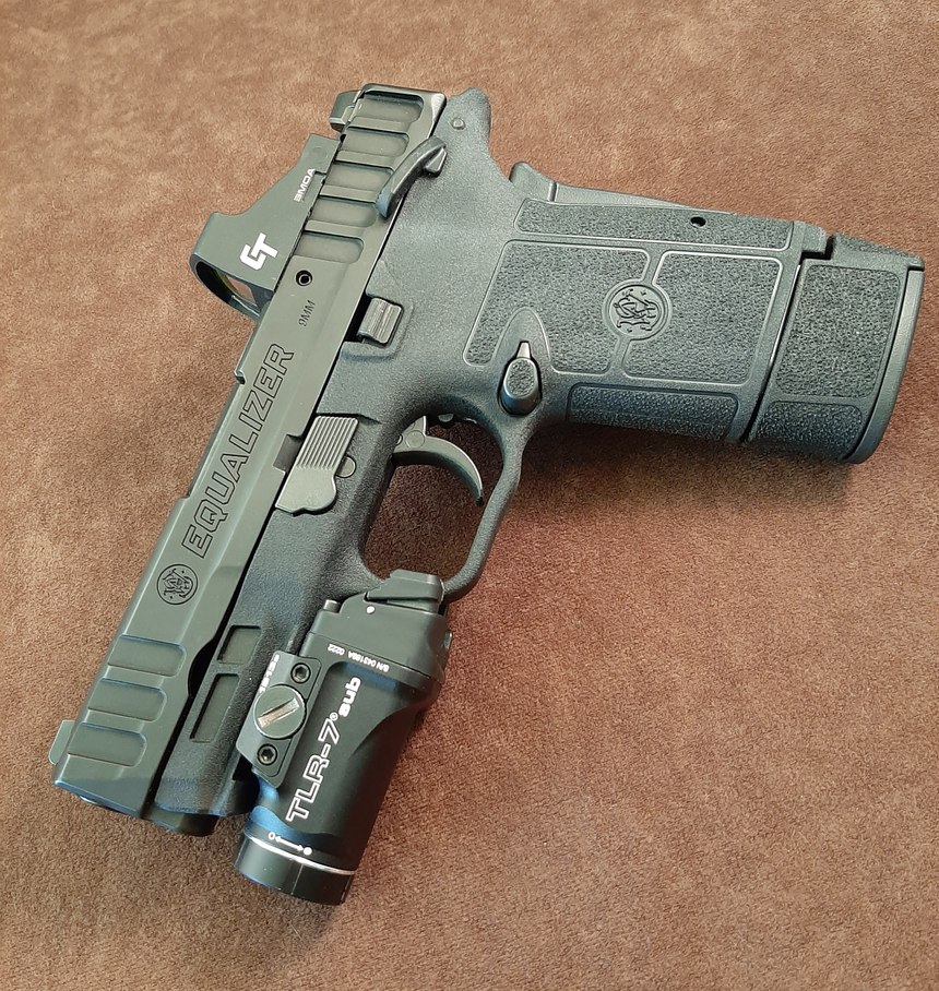 Sixteen rounds in the gun and a 500-lumen white light mounted allows the Equalizer to punch above its weight class.