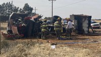 2 Texas firefighters injured in apparatus rollover en route to grass fire
