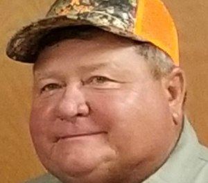 Steven Henderson leaves behind his wife, daughter, stepson, mother, three sisters, and several nieces and nephews. (Photo/GoFundMe)