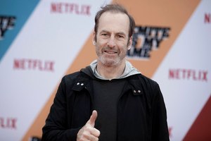 “Because I was in good shape, you kind of enlarge other veins around your heart, if you work out a lot,” Bob Odenkirk said. “And I was told that more blood was able to go to my heart during CPR because these veins were just a little bit bigger from a lot of working out.”