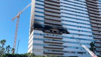 Man injured in LA high-rise fire dies