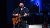 Garth Brooks teams up with Nashville police to build new police substation