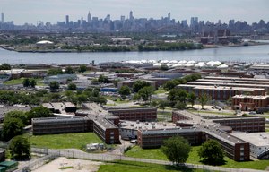 More than three dozens of people have tested positive for coronavirus in New York City jails, including at the notorious Rikers Island jail complex. Image: AP Photo/Seth Wenig