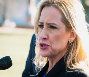 Arkansas Attorney General Leslie Rutledge speaks to reporters at a news conference in Washington. (AP Photo/Cliff Owen)