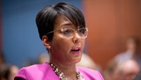 Atlanta mayor announces plan to hire 250 new police officers