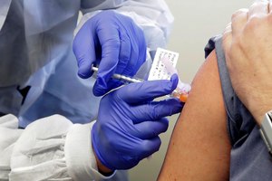 The American Paramedic Association and National EMS Management Association have released the first national COVID-19 vaccine guidance for EMS practitioners.
