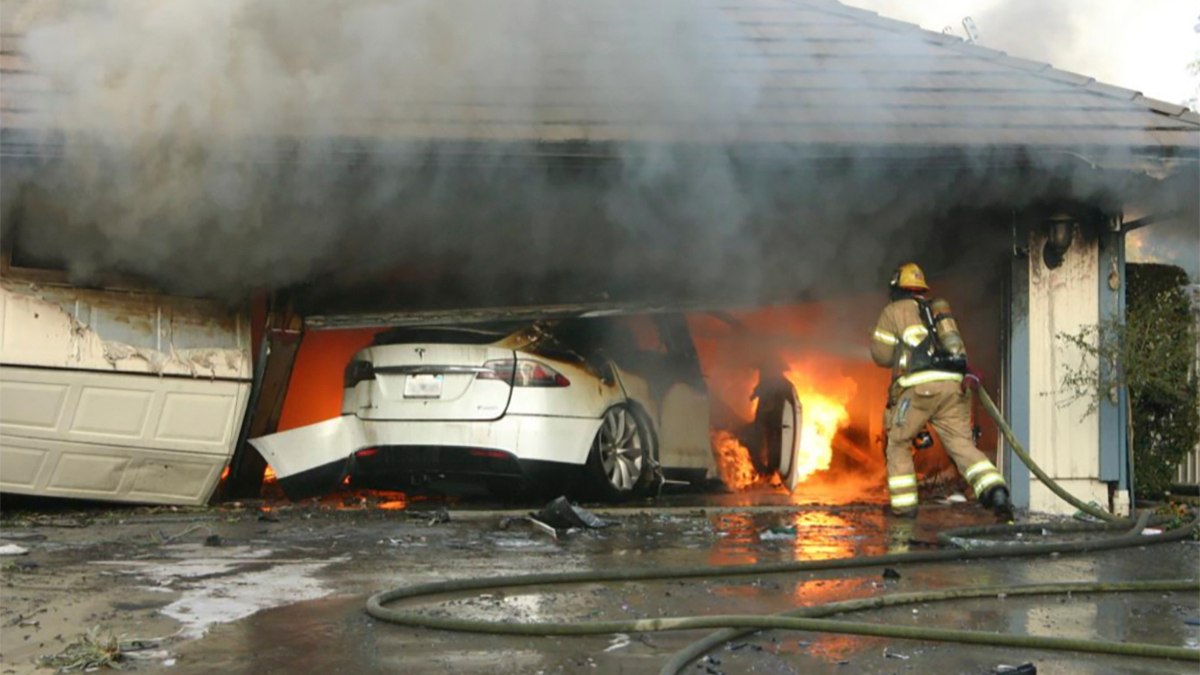 Electric vehicle response Fire attack and extrication basics