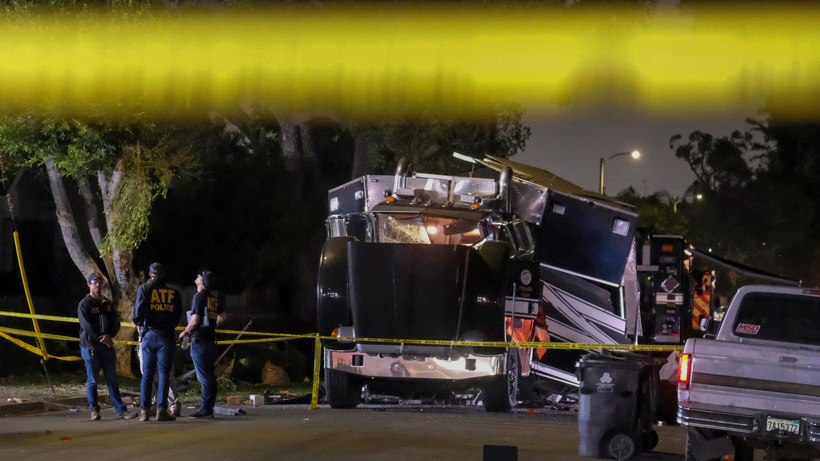 report some in lapd bomb squad questioned amount of fireworks before detonation blast