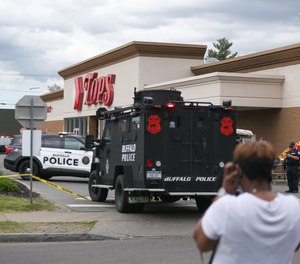 10 people killed, 3 wounded in