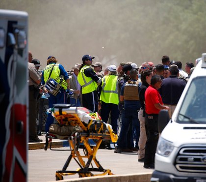 Texas officials: 19 kids, 2 adults killed in school shooting; gunman dead