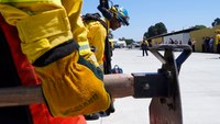 Western fires outpace Calif. effort to fill inmate crews