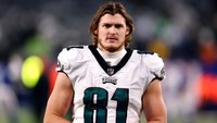 Eagles player goes to Super Bowl in Arizona, where he trained to be EMT