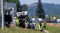 7 dead in multi-vehicle crash on Ore. interstate