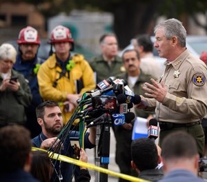 Police officer and 11 civilians killed in California bar shooting. The gunman also killed and unknown number of people were injured. multiple injuries _ including one officer _ after a man opened fire in Southern California bar late Wednesday.