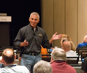 Dr. Alex Garza speaks to EMS leaders about the importance of clinical quality measures during the Pinnacle EMS Leadership Forum in July 2014.