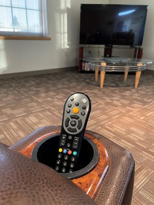 The senior officer assumes command of the remote unless said otherwise.
