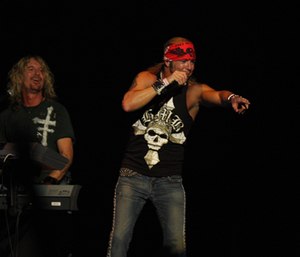 Bret Michaels said he also plans to donate to the Las Vegas Victims’ Fund during his performance through his Life Rocks Foundation. (Photo/Wikimedia Commons)