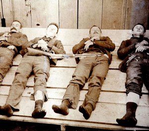 Dalton gang following the 1892 Coffeyville, Kansas raid. Left to right: Bill Powers; Bob Dalton; Grat Dalton, Dick Broadwell.