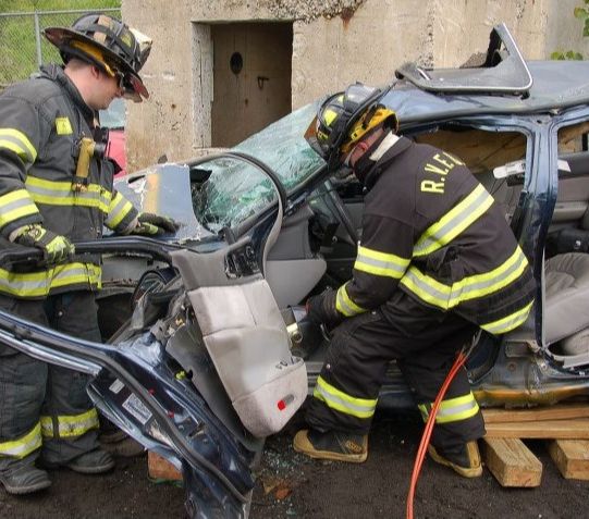 5 Ways Firefighters Can Improve Vehicle Extrication Training