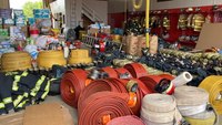 Pa. firefighters donate gear to FDs in flooded parts of Ky.