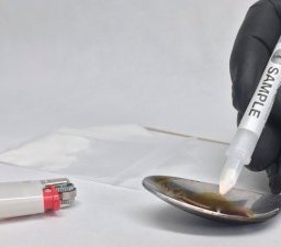 Fen-Her test kit uses thin-layer chromatography for greater accuracy and officer safety.