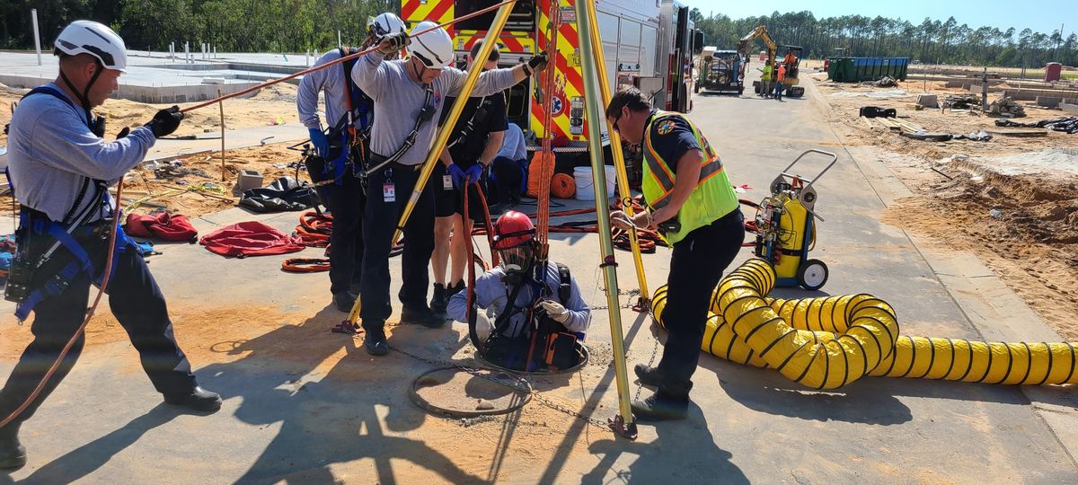 Fla. firefighters rescue man who fell 20 feet down manhole