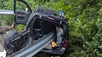 N.J. driver narrowly misses being impaled by guardrail in crash