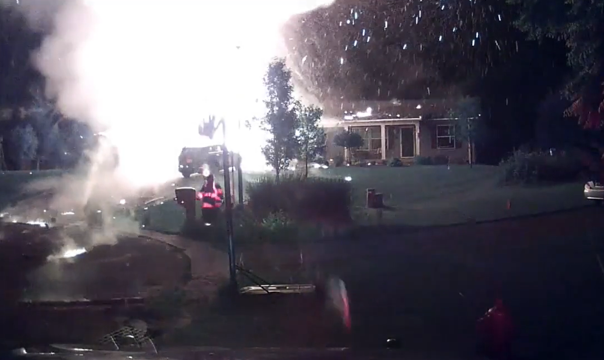Video Propane tank explodes as Mich. firefighter approaches scene