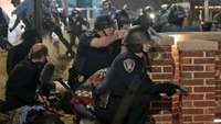 2 cops expected to recover after Ferguson shooting