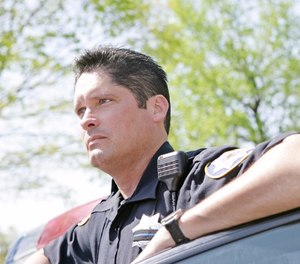 The team is compiled of psychologists, psychiatrists and social workers, as well as specially trained volunteers, who provide services to first responders following a traumatic incident.