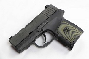 SIG SAUER P290 RS gun (Photo/Wikimedia)