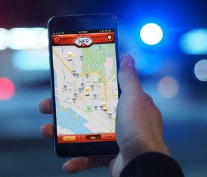 When an incident requiring CPR and an AED is reported, nearby citizens and off-duty responders who carry the app receive a notification of the emergency simultaneously with first responders. (Photo/PulsePoint)