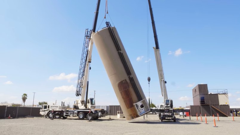 Videos: Calif. county FD receives donation of 30K-gallon silo for training site