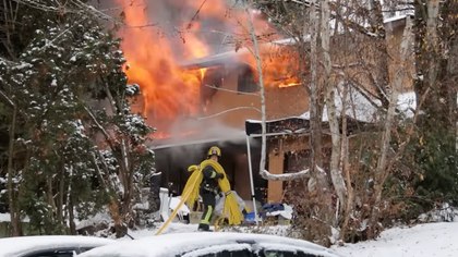 Video: Pulling the right line at hoarder house blazes