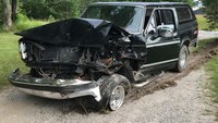 Mich. ambulance crew reports drunken-driving crash
