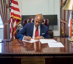 Mayor Adams signs executive orders on Saturday, January 01, 2022 at the City Hall.
