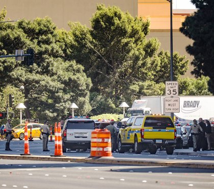 2 killed, 8 injured in Las Vegas Strip stabbing