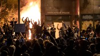 Video: Minneapolis protesters set fire to police precinct