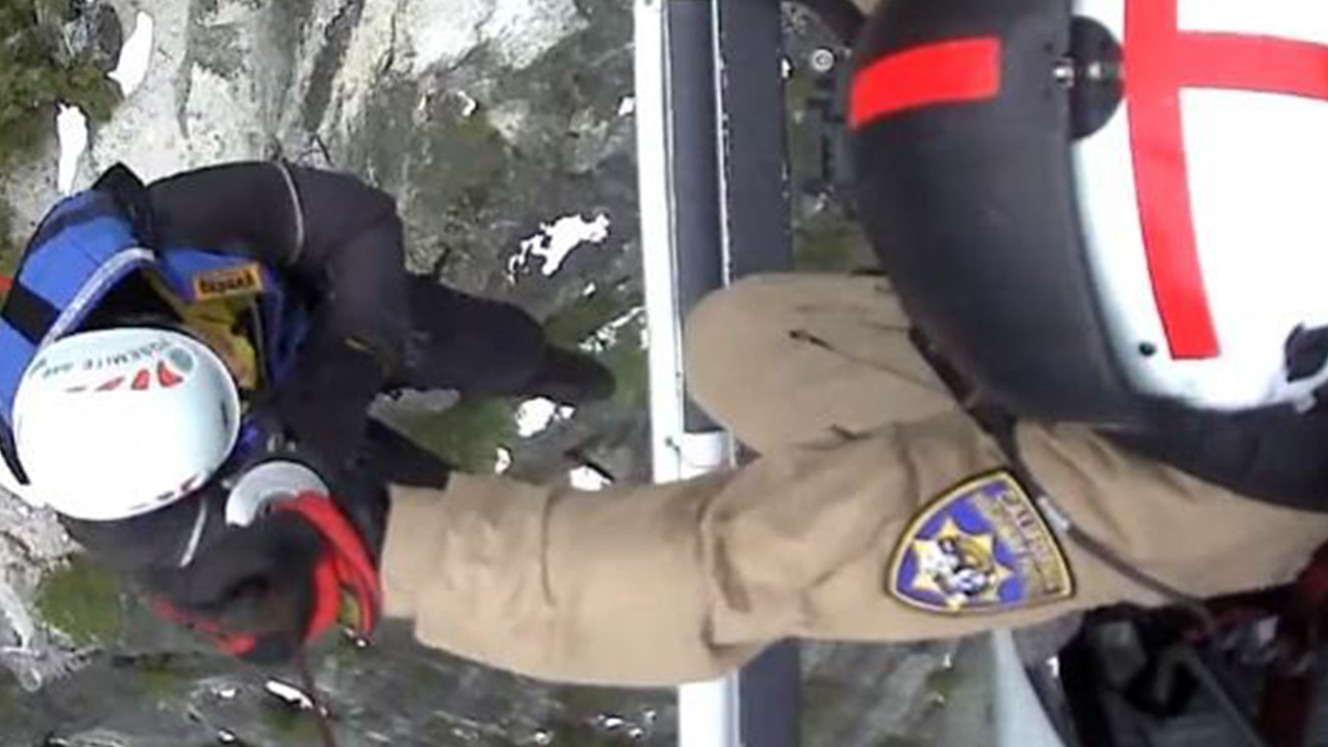 Video: Calif. Highway Patrol helicopter rescues 2 trapped hikers