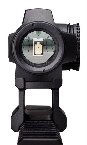 The SPARC SOLAR reticle features a 2 MOA red dot for rapid acquisition at shorter ranges.