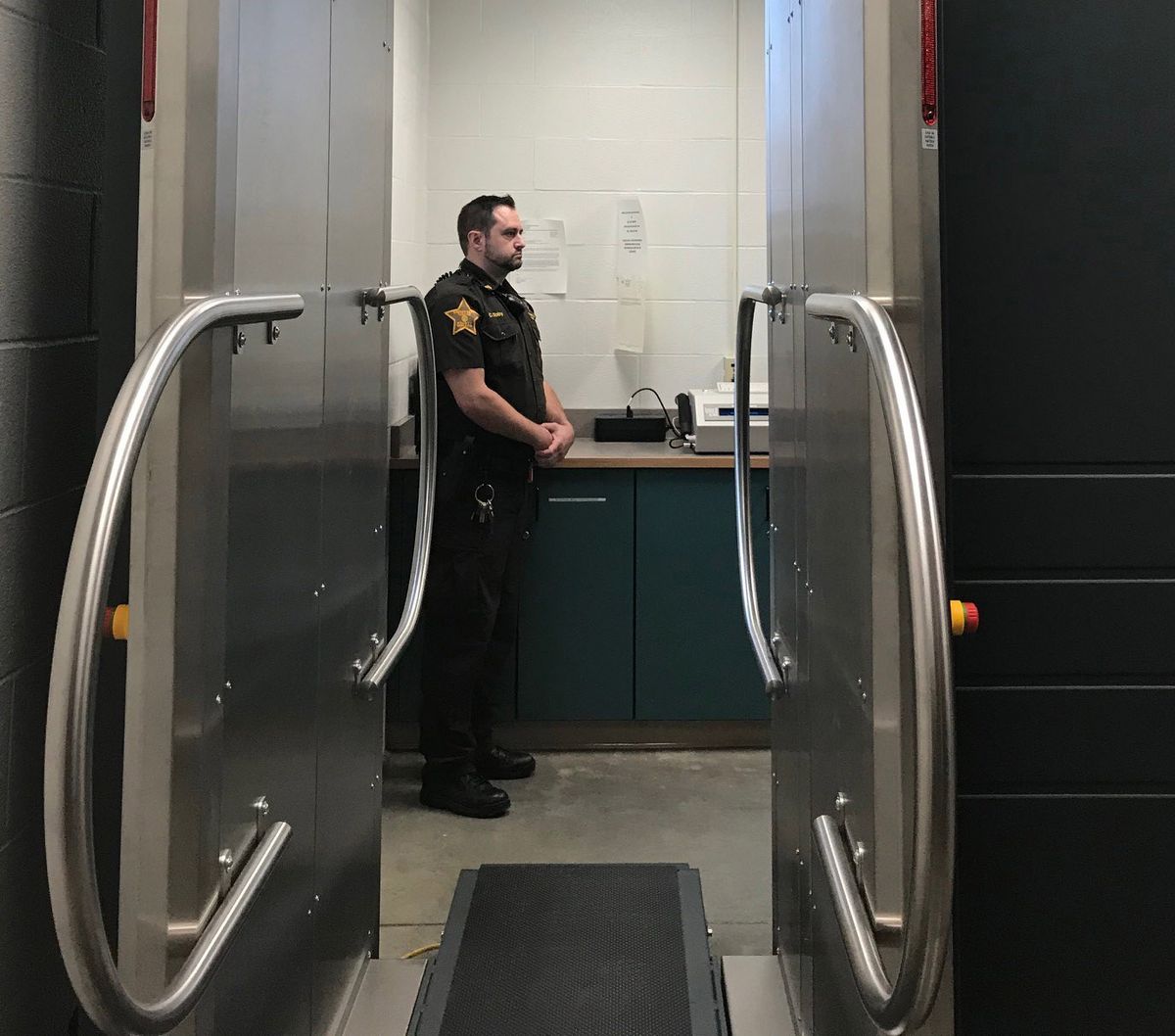 police body scanner snags contraband on inmates author jon grad corrections com