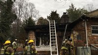 Firefighter injured in Md. house fire
